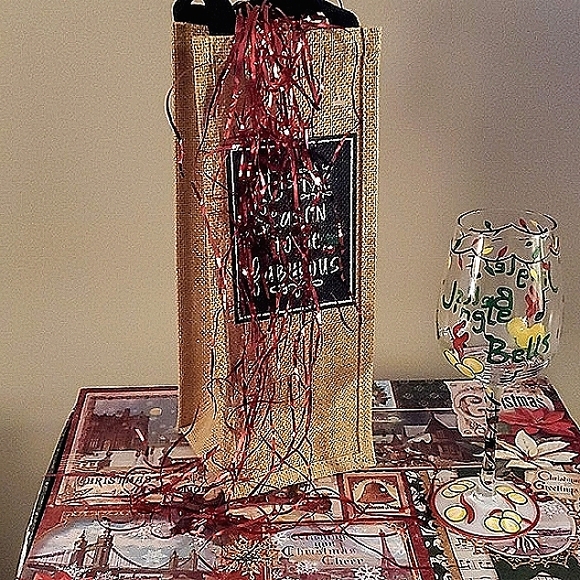 Wine Bag Filled with Goodies For Christmas - Picture 3 of 10